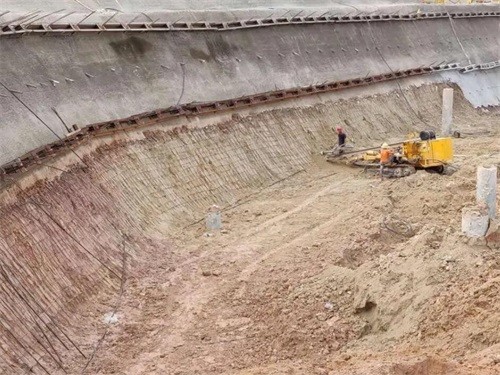 麦积基坑边坡加固